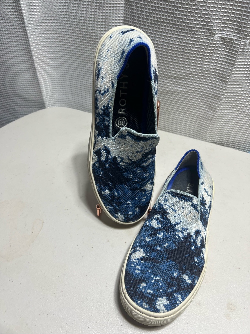 Women’s slip on Rothy’s shoes. 5.5